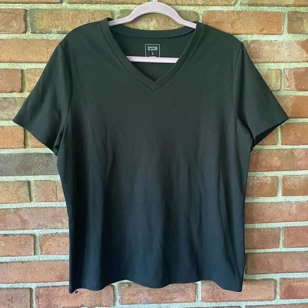 2/$15 🌸 Hasting & Smith V-Neck Tee Black Large